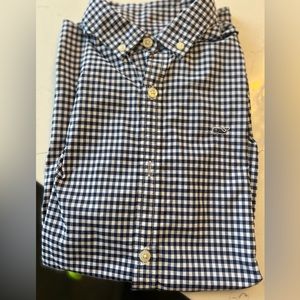 Performance boy shirt m size 12-14 boys on the go vineyard vines